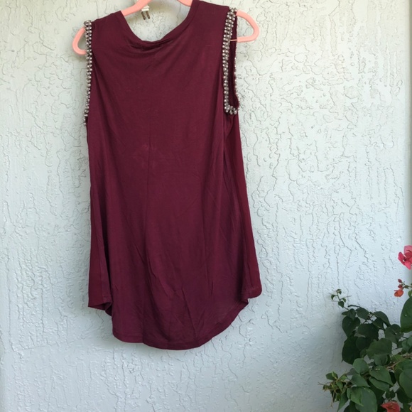 🦄 Angela sleeveless top with bling trim - Picture 7 of 9